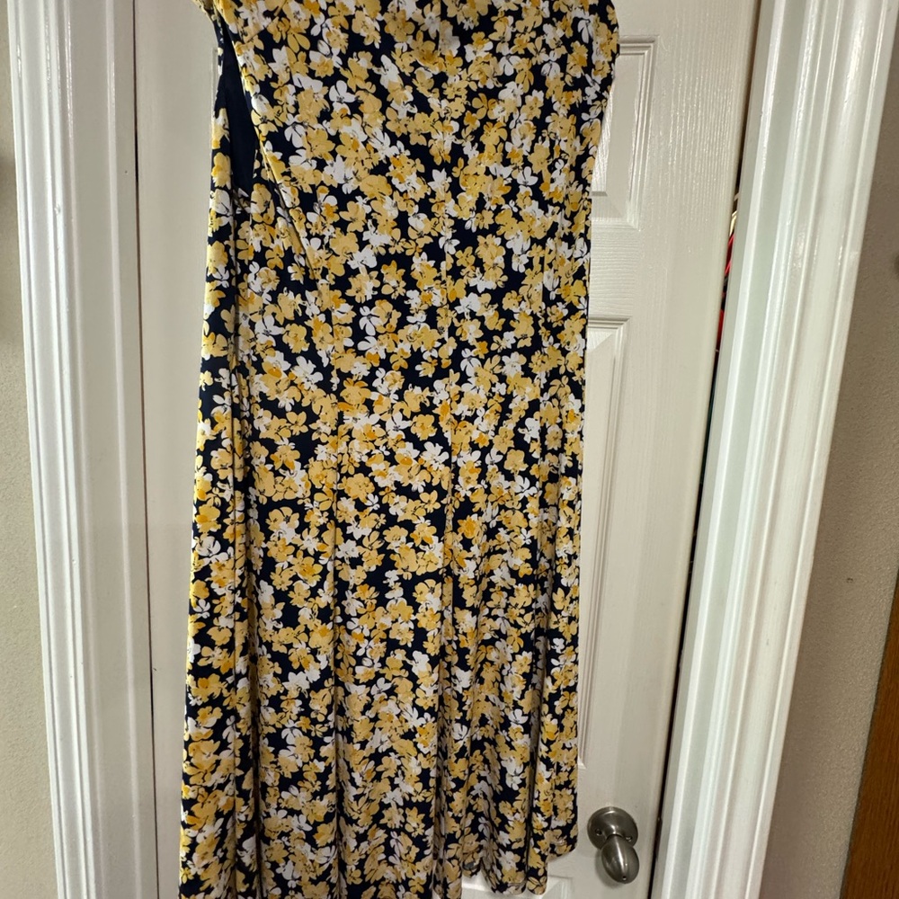 Floral Yellow and White on navy background Women's Dress